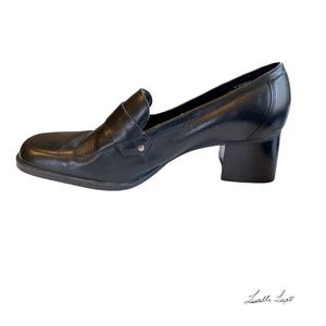 ZeeZee: classic Naturalizer leather loafer. Made in Brazil